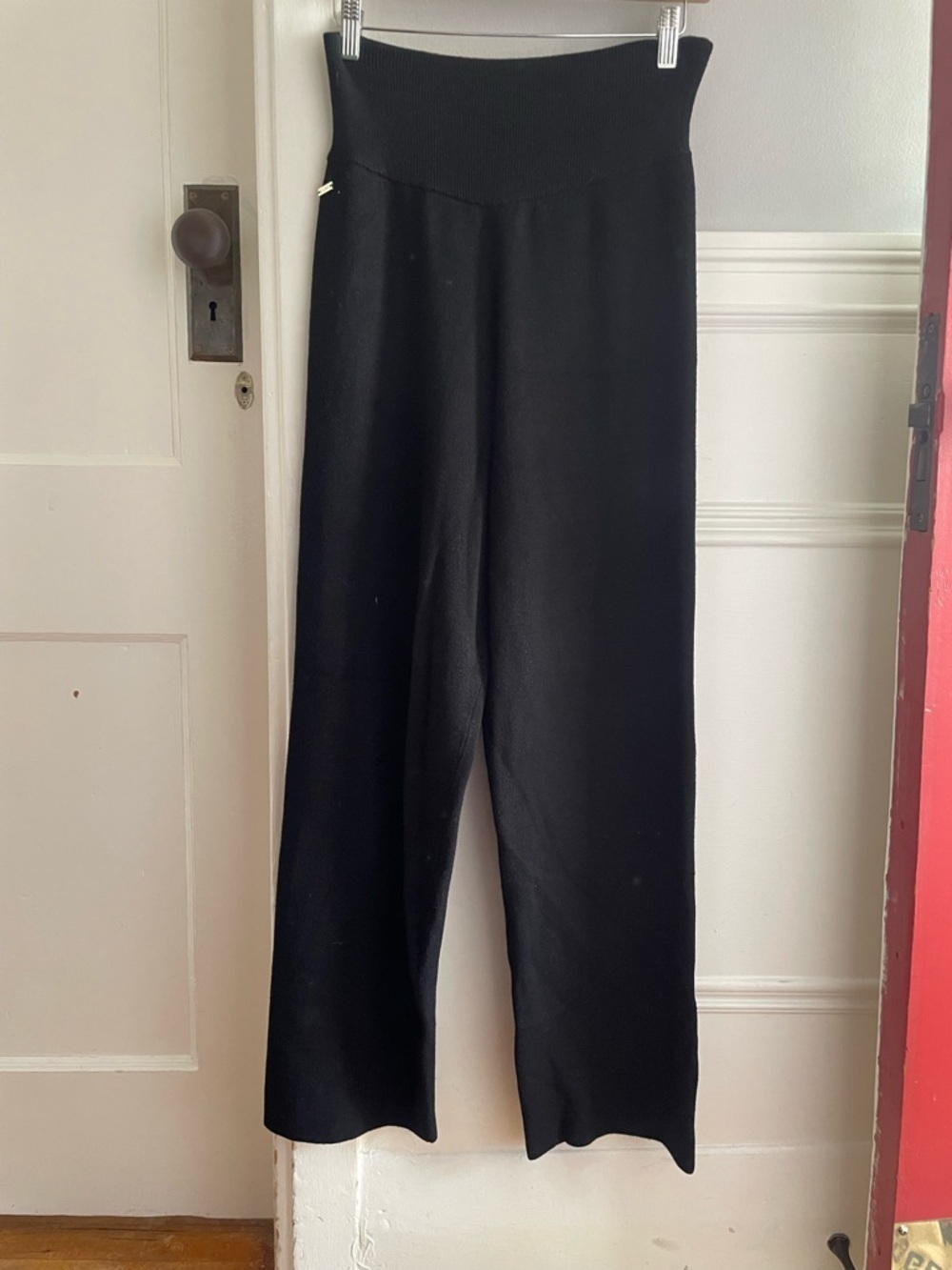Lune Active OLLY high waisted knit pants-Medium - Picture 2 of 8